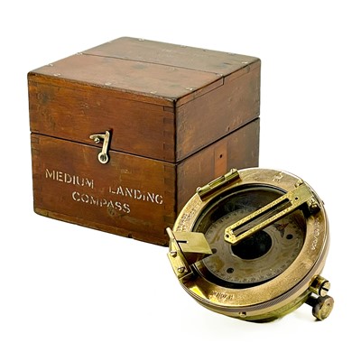 Lot 260 - A WW2 era brass Air Ministry landing compass.