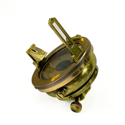 Lot 260 - A WW2 era brass Air Ministry landing compass.