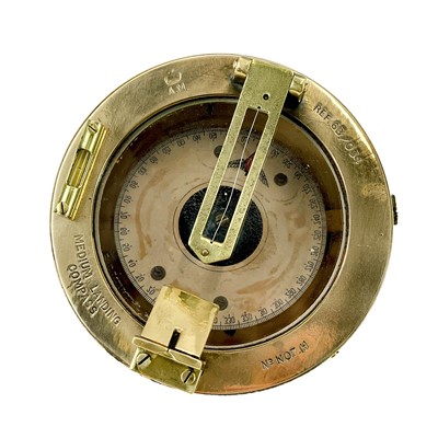 Lot 260 - A WW2 era brass Air Ministry landing compass.