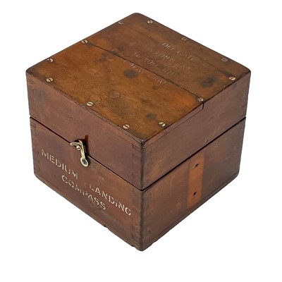 Lot 260 - A WW2 era brass Air Ministry landing compass.