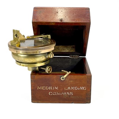 Lot 260 - A WW2 era brass Air Ministry landing compass.