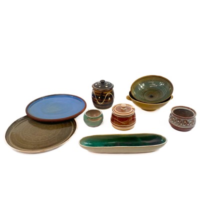 Lot 936 - A collection of Broadway pottery items.