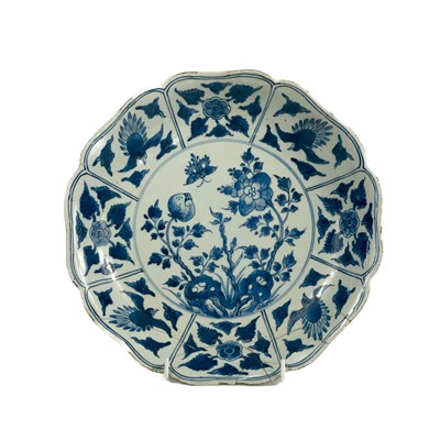 Lot 379 - A Chinese blue and white porcelain lobed dish, Kangxi period.