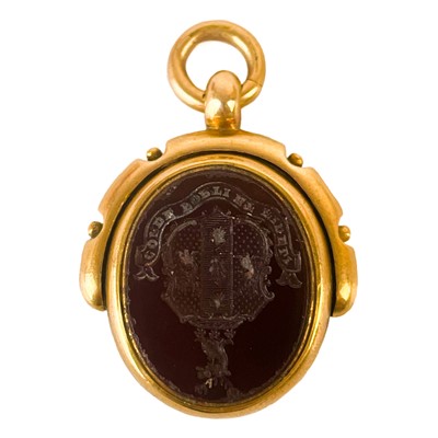 Lot 46 - A Victorian 18ct gold carnelian and blood stone set swivel fob.