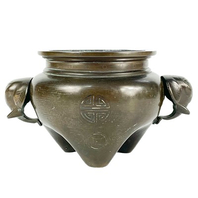 Lot 60 - A Chinese bronze and silver wire inlaid censer, 18th/19th century.
