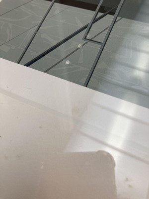 Lot 569 - Richard ESTES (1932)