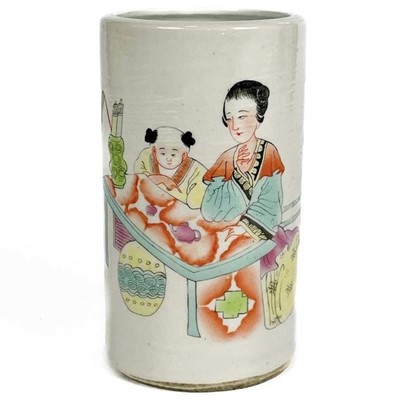 Lot 419 - A Chinese famille rose porcelain brush pot, 20th century.