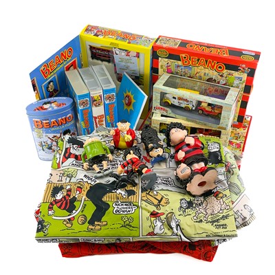 Lot 812 - Beano Collectables.