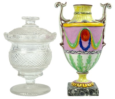 Lot 33 - A George III pearlware pot-pourri vase