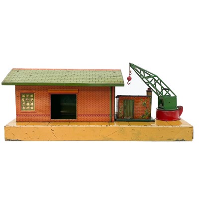 Lot 626 - Hornby 0 Gauge Railway Station, Goods Platform, Signal Box, Crane & Signals.