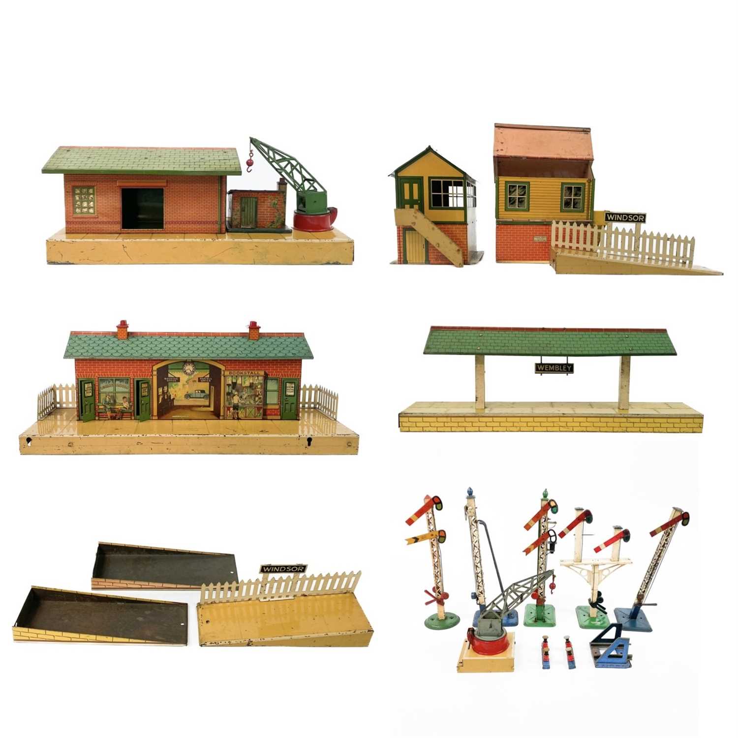 Lot 626 - Hornby 0 Gauge Railway Station, Goods Platform, Signal Box, Crane & Signals.