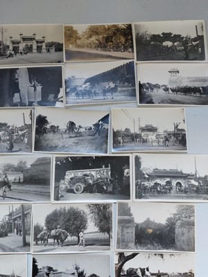 Lot 78 - A collection of early 20th century photographs, showing Beijing.