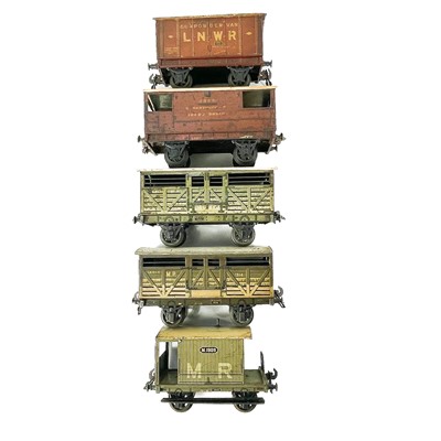 Lot 632 - 1 Gauge Bassett Lowke Tinplate Wagons (x5).