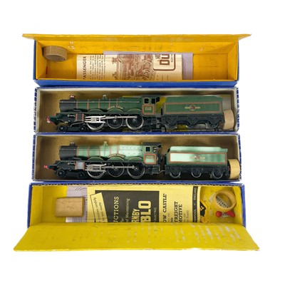 Lot 634 - Hornby Dublo B.R. 5002 Ludlow Castle & BR 7013 Bristol Castle 3 Rail Boxed Locomotives.