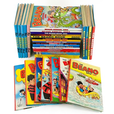 Lot 805 - Beano Annuals 1982 to 2021 (x36).