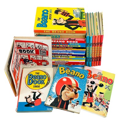 Lot 806 - Beano Annuals 1973 to 2017 (sound) x25 plus 7 earlier with damaged spines.