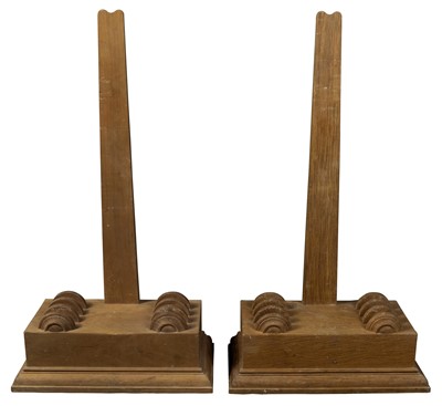 Lot 118 - A pair of stands