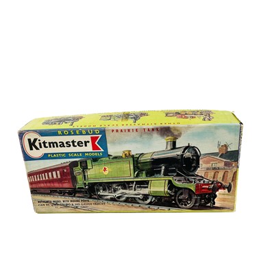 Lot 530 - Unmade Boxed 00 Gauge Kitmaster/Airfix Locomotives, Carriages & Turntable (x10)