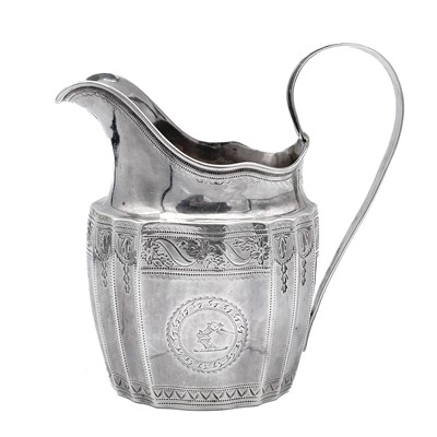 Lot 215 - A George III Irish silver cream jug.