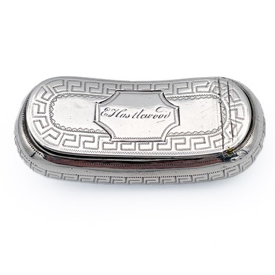 Lot 433 - A George III silver snuff box with bright cut decoration.