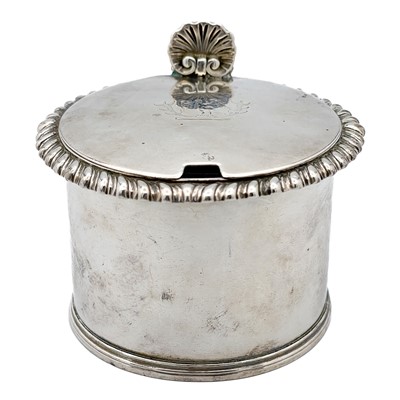 Lot 198 - A George IV silver mustard pot by Edward, Edward Jnr., John and W. Barnard.