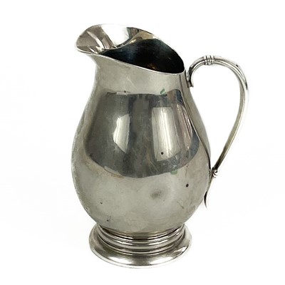 Lot 251 - An American Royal Danish sterling silver cream jug.