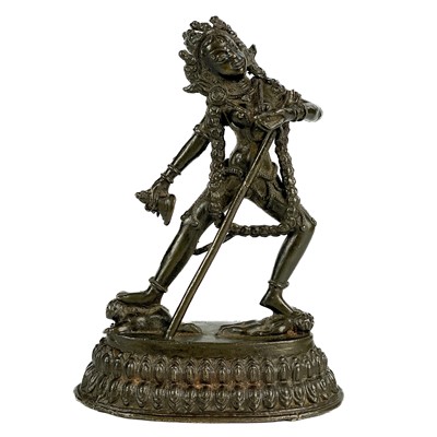 Lot 517 - A Tibetan bronze figure, 18th/19th century.