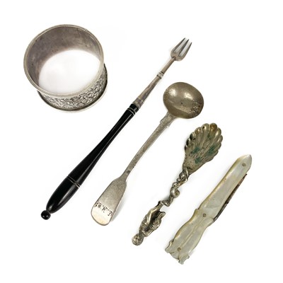 Lot 243 - A George IV silver mustard spoon, London 1823.