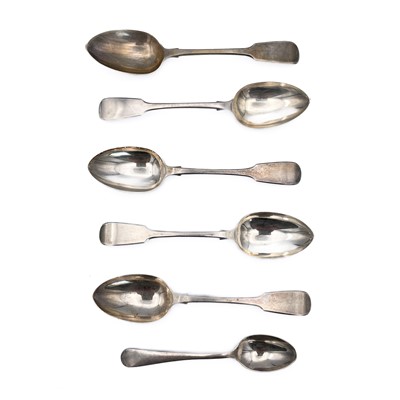 Lot 346 - A Victorian silver set of five fiddle pattern teaspoons by Robert Williams.