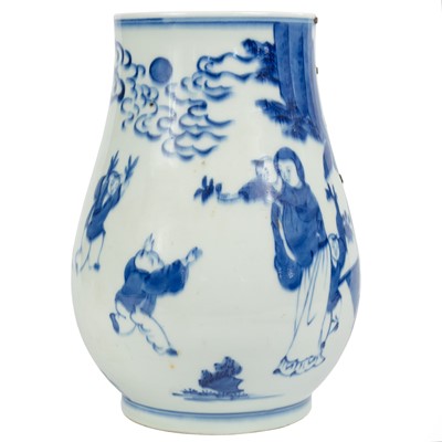 Lot 648 - A Chinese blue and white porcelain Hu vase, 19th/20th century.