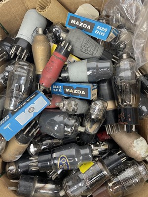 Lot 286 - A collection of Radio valves.