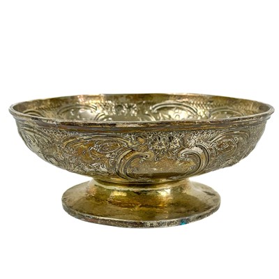 Lot 159 - A William IV Irish silver footed bowl by James Moore.