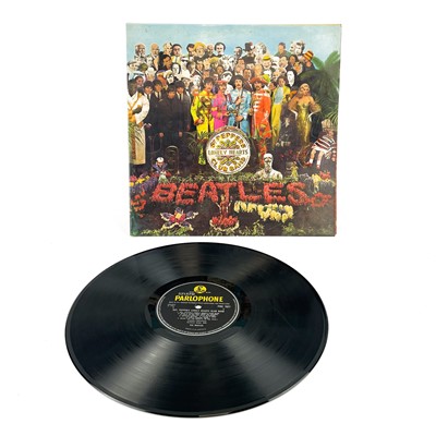 Lot 47 - An excellent collection of 12" vinyl albums.