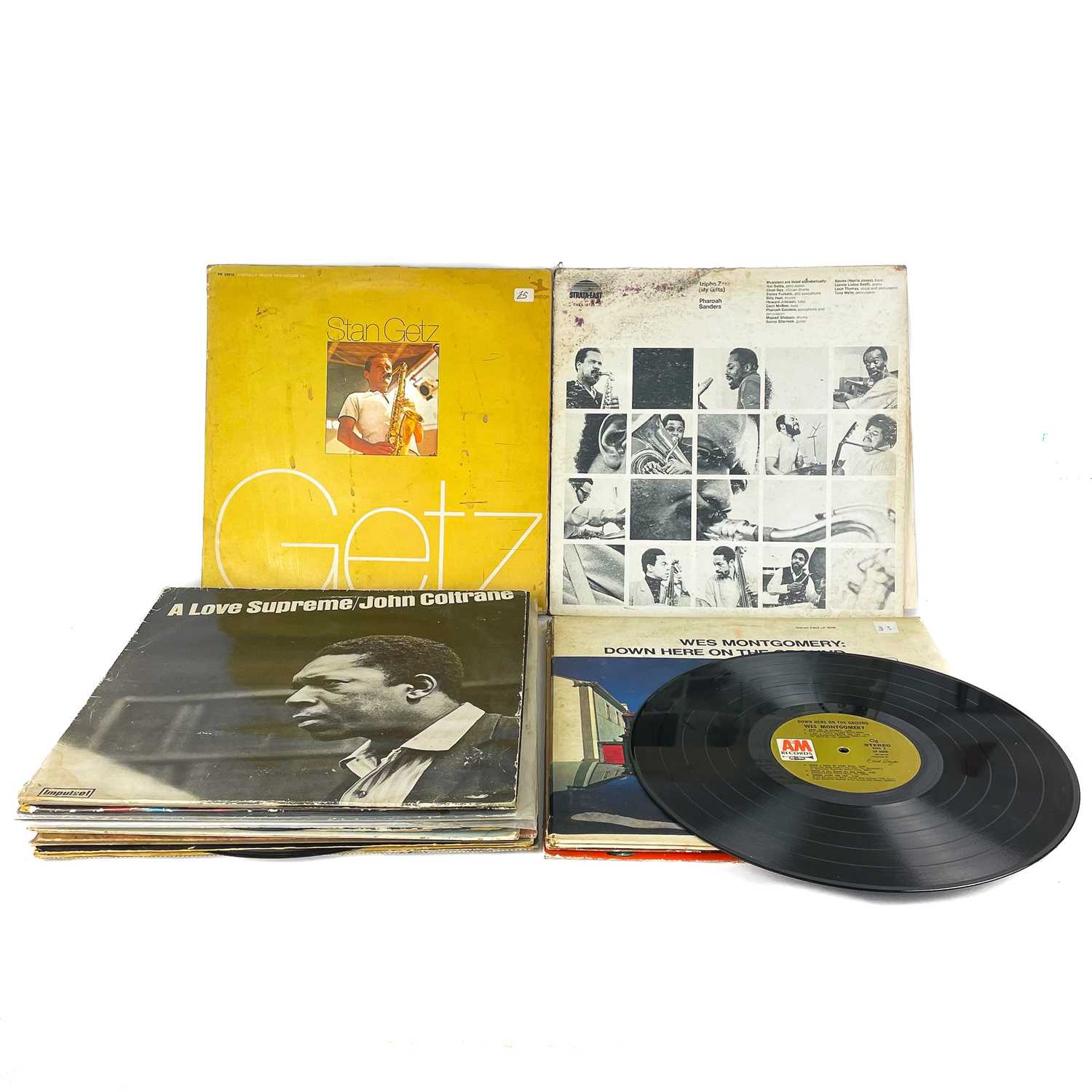 Lot 15 - Jazz. Sixteen 12" long players.