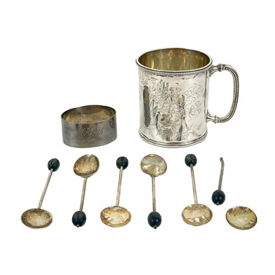 Lot 92 - A Victorian silver mug, a napkin ring and a set of six coffee bean spoons.