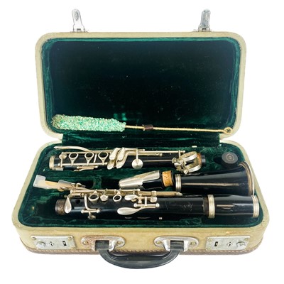 Lot 91 - Two cased clarinets.