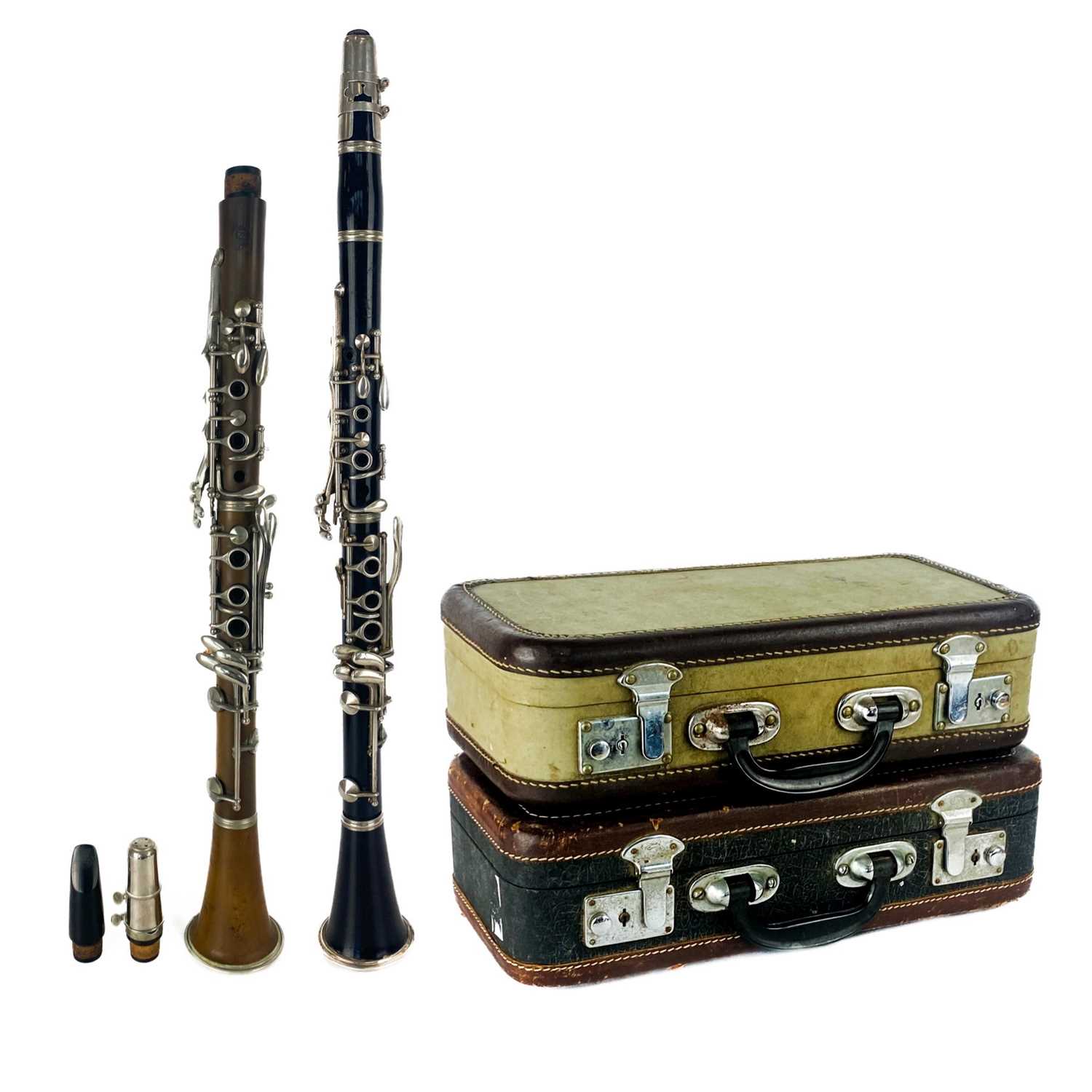 Lot 91 - Two cased clarinets.