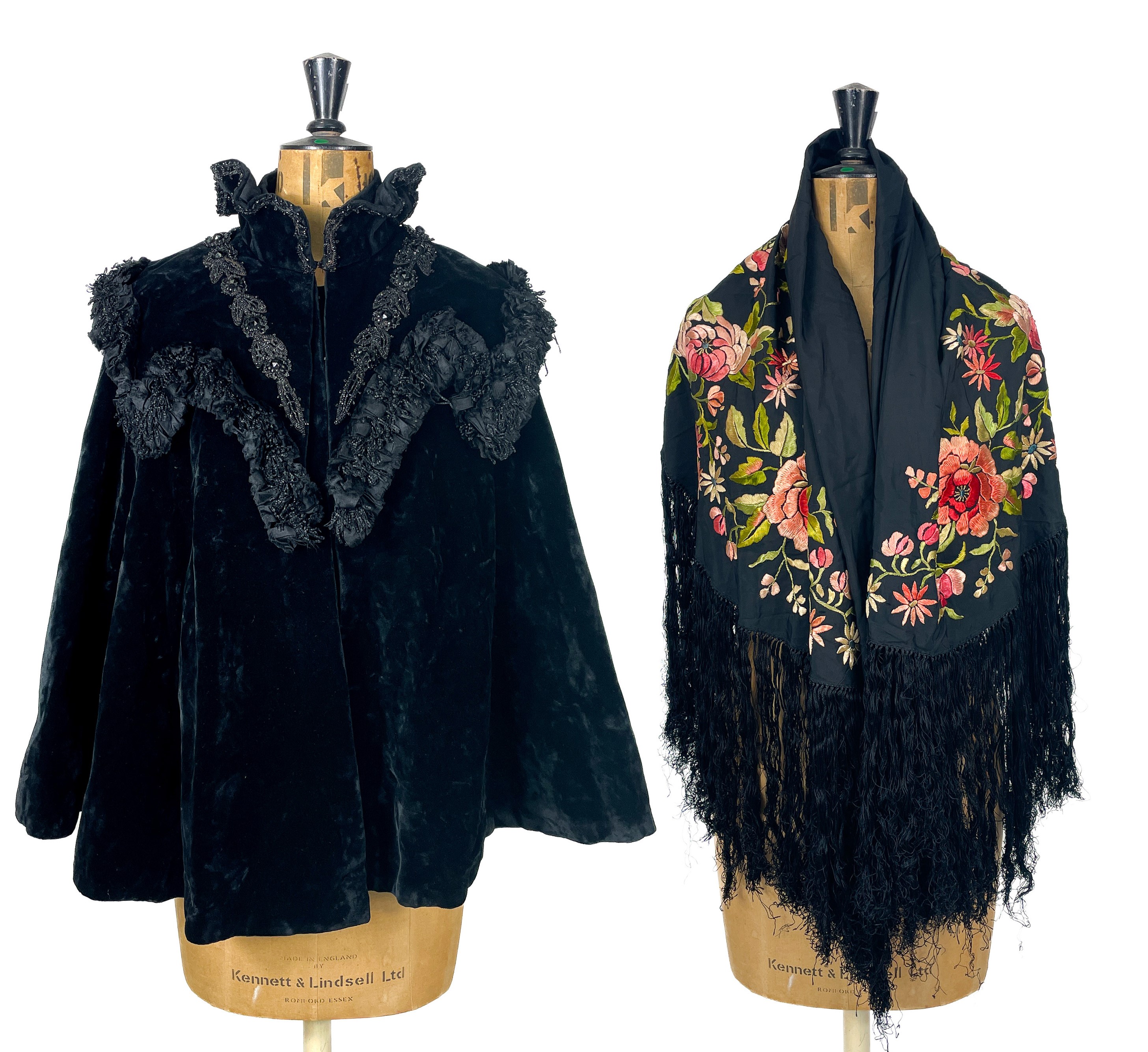 Lot 1602 - Victorian velvet mourning cape with jet