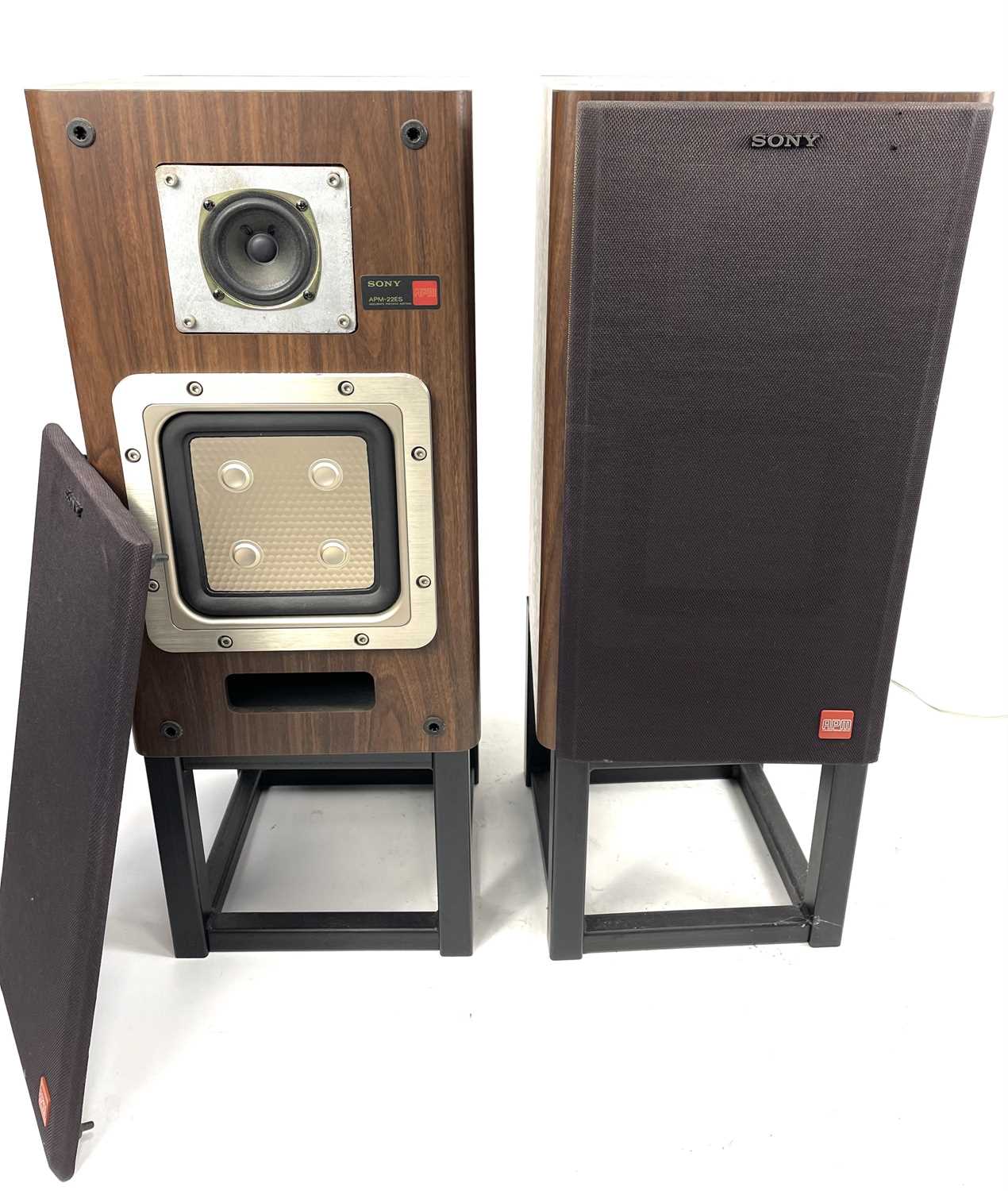 Lot 298 - A pair of Sony APM-22ES speakers.