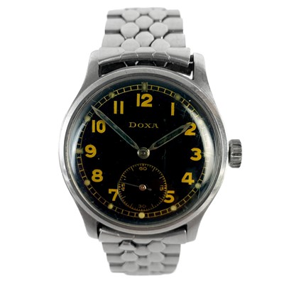 Lot 77 - A Doxa WWII German military issue gentleman's manual wind stainless steel bracelet wristwatch.