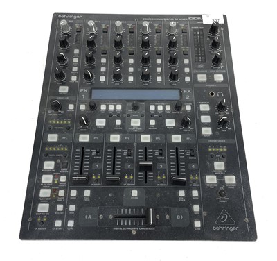 Lot 307 - Behringer DDM4000.