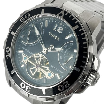 Lot 86 - A Tissot PR100 TITANIUM gentleman's quartz bracelet wristwatch.