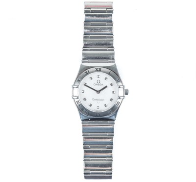 Lot 111 - An Omega Constellation lady's stainless steel quartz bracelet wristwatch.