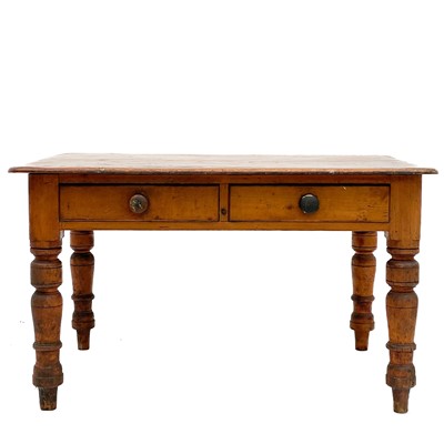 Lot 1823 - A late Victorian pine kitchen table.