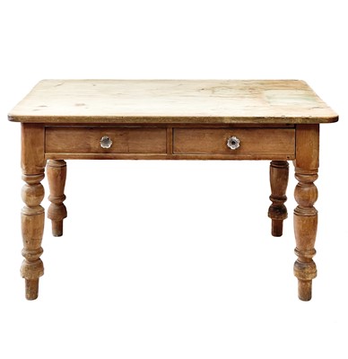 Lot 102 - A Victorian pine kitchen table.