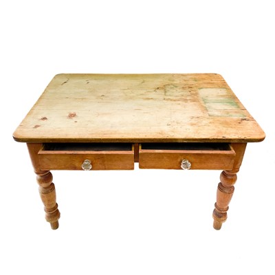 Lot 102 - A Victorian pine kitchen table.