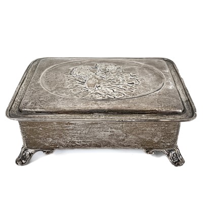 Lot 185 - An Edwardian silver trinket box by Henry Matthews.