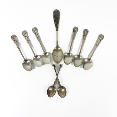 Lot 156 - A set of six George V silver teaspoons by William Henry Leather.