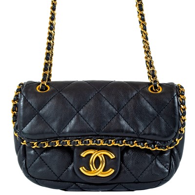 Lot 113 - A Chanel black lambskin 'Chain Me' mini bag.