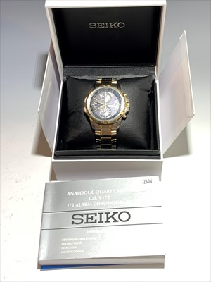 Lot 2606 A Seiko analogue quartz solar chronograph